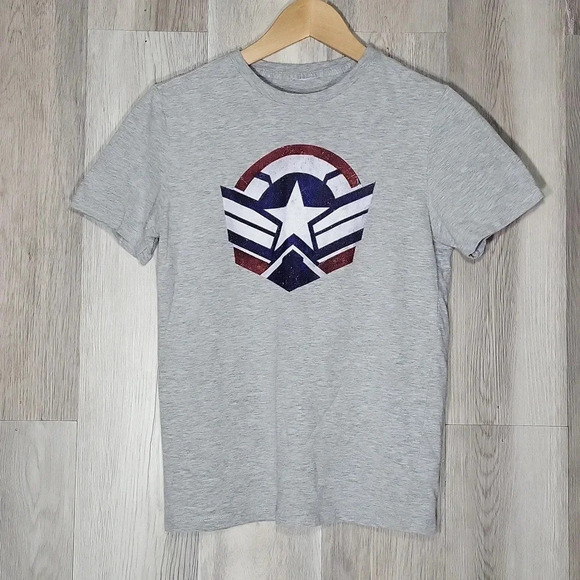 🛍Marvel The Falcon Winter‎ Soldier Captain America New Shield Grey Kids Large - Picture 1 of 5